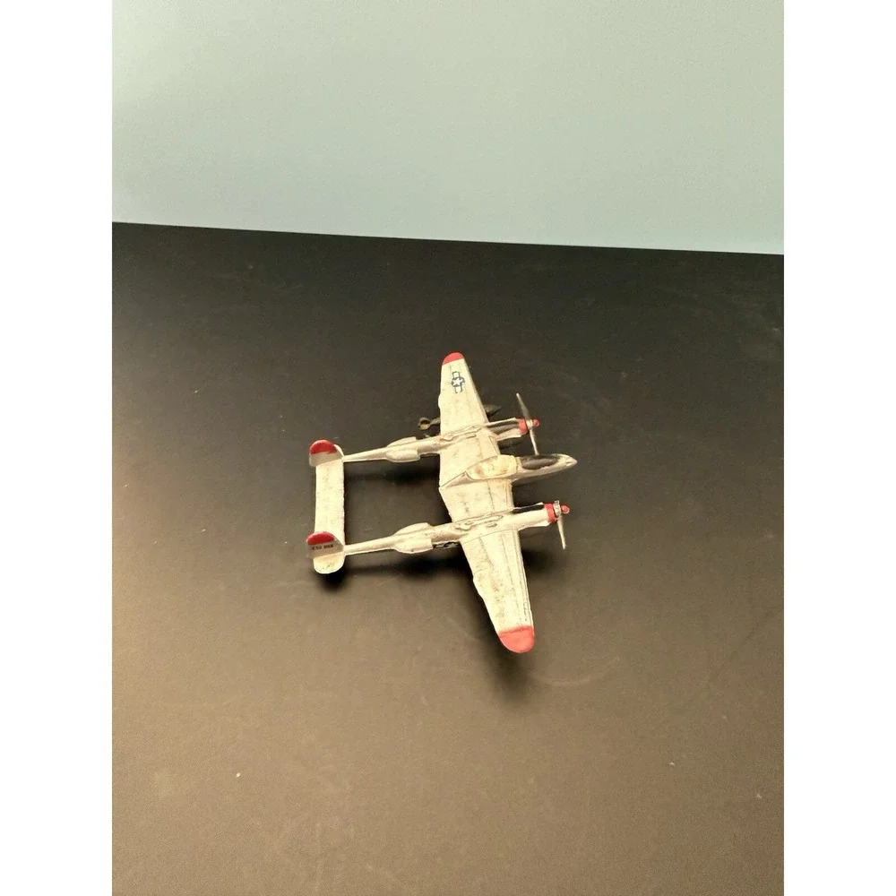 Vintage P-38 diecast Dyna Flite Airplane A109